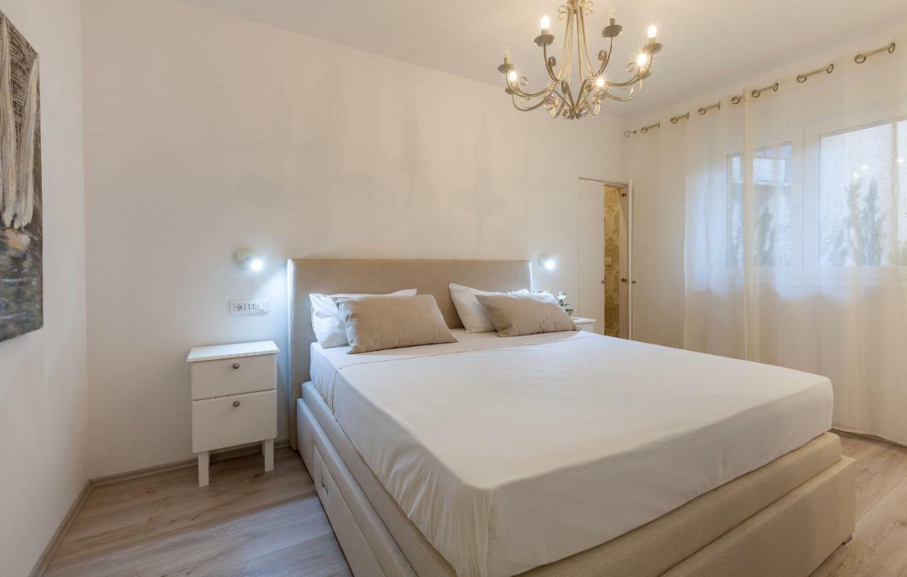 Ferienwohnung Olive Tree Split Exterior foto