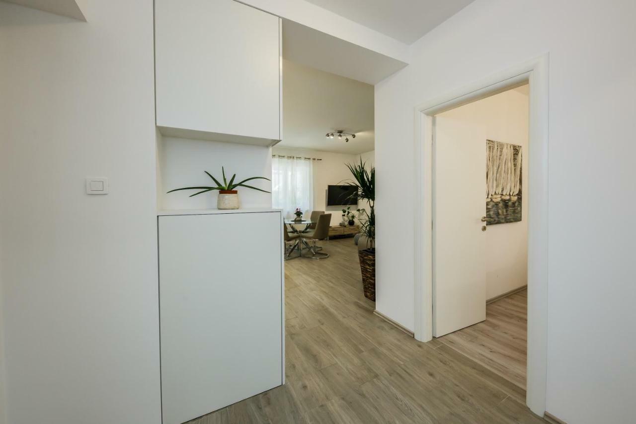 Ferienwohnung Olive Tree Split Exterior foto